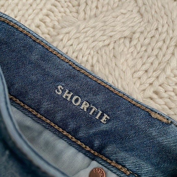 🌼2 for $20🌼 American Eagle Next Level Stretch Low-Rise Denim Short Shorts - Picture 4 of 9